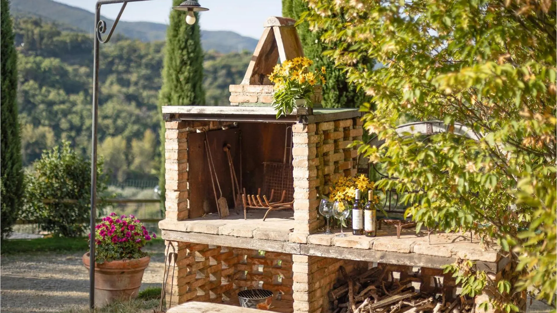 Nice Home In Castiglion Fiorentino With Jacuzzi Polvano